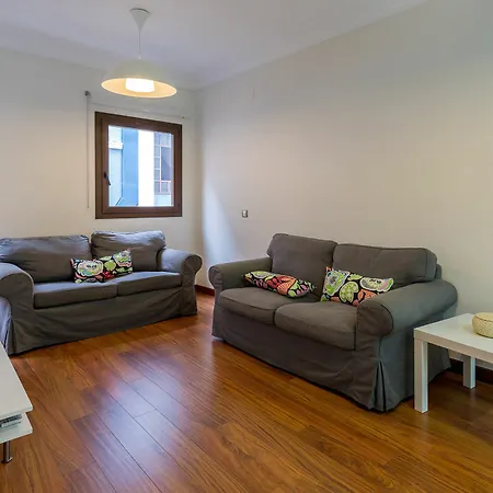 New And Near To The Apartment *